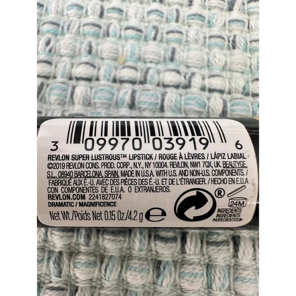 Revlon Super Lustrous Crème Lipstick Dramatic 770 New - Picture 4 of 4